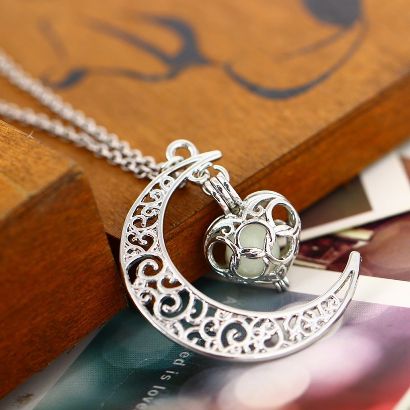 Glowing Pendant Silver Plated Chain Necklaces